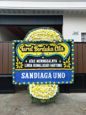 Papan Bunga Duka di Pasar Gunungsitoli